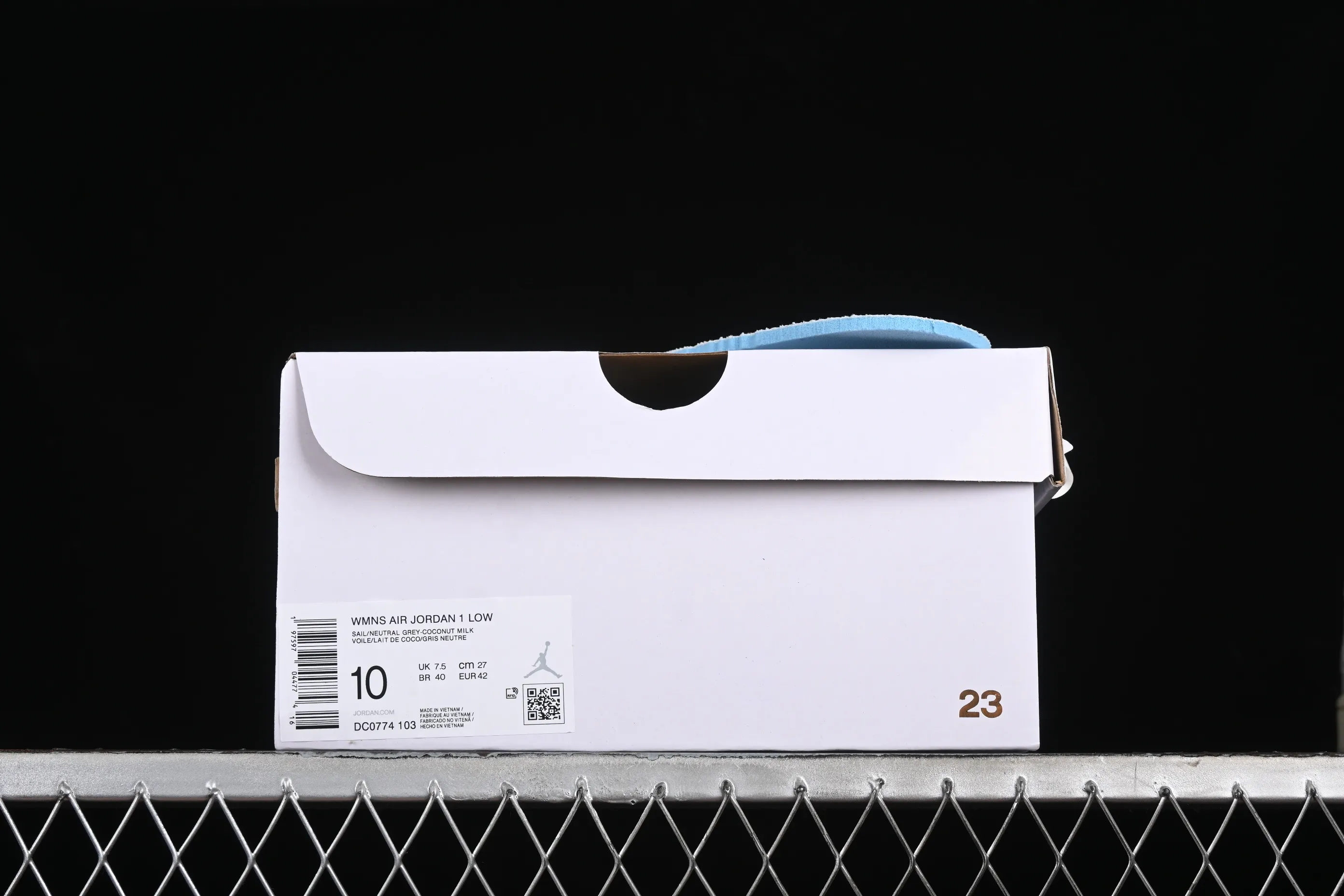 All categories Air Jordan Jordan series basketball shoes Air Jordan 1 Low G version pure original Air Jordan 1 Low AJ1 Joe 1 white gray low-top cultural casual sneakers DC0774-103